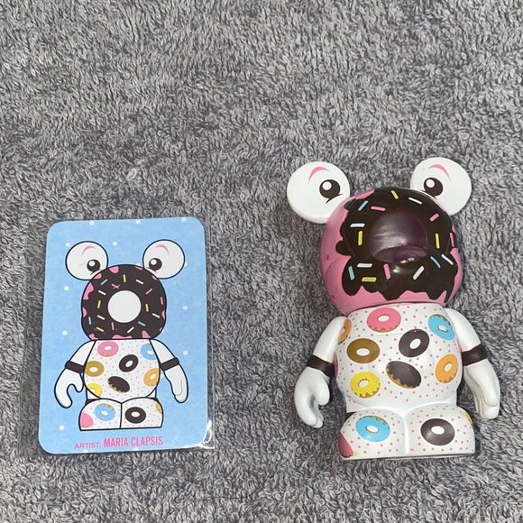 Disney Other - 🌵 Retired Disney Vinylmation Donut from the "Cutesters series 2" !